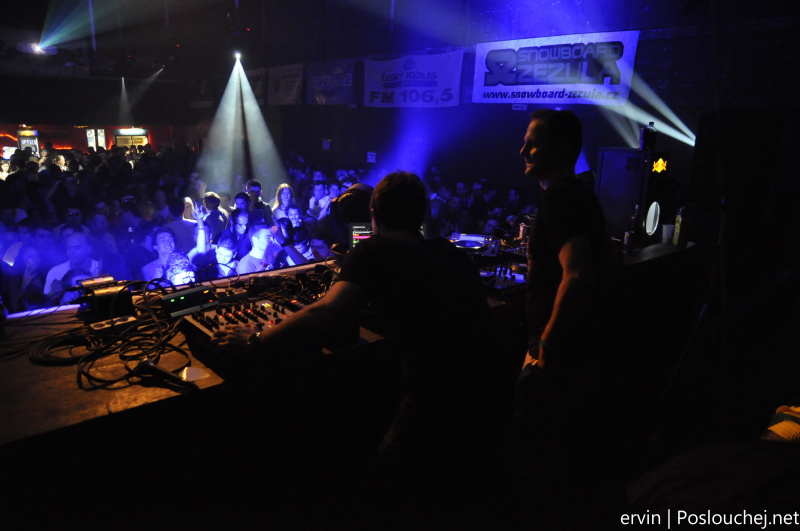 ELEKTRA W. PAN-POT (MOBILEE) - Pátek 14. 12. 2012
